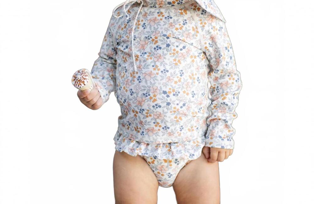 NEW RYLEE + CRU kid's rashguard long sleeve set in flower fields